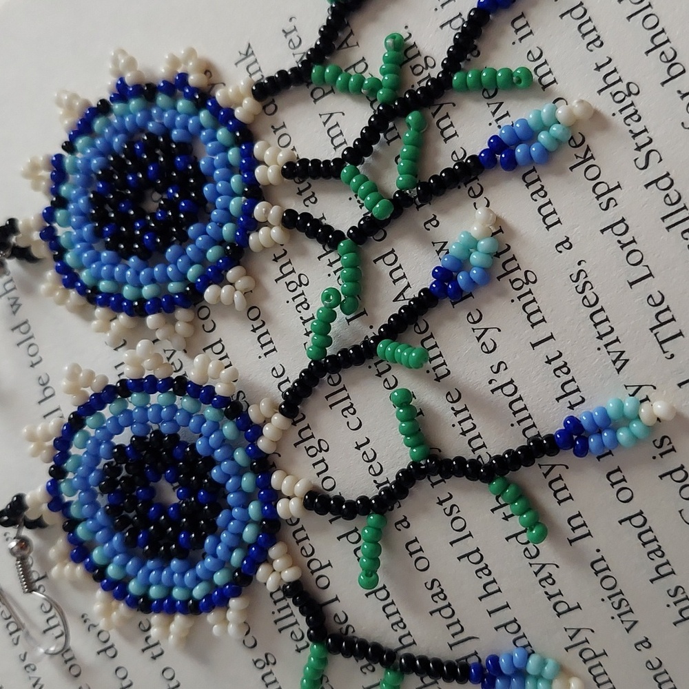 Handmade Seed Bead Dangle Flower Earrings & Bracelet Set - Picture 5 of 8